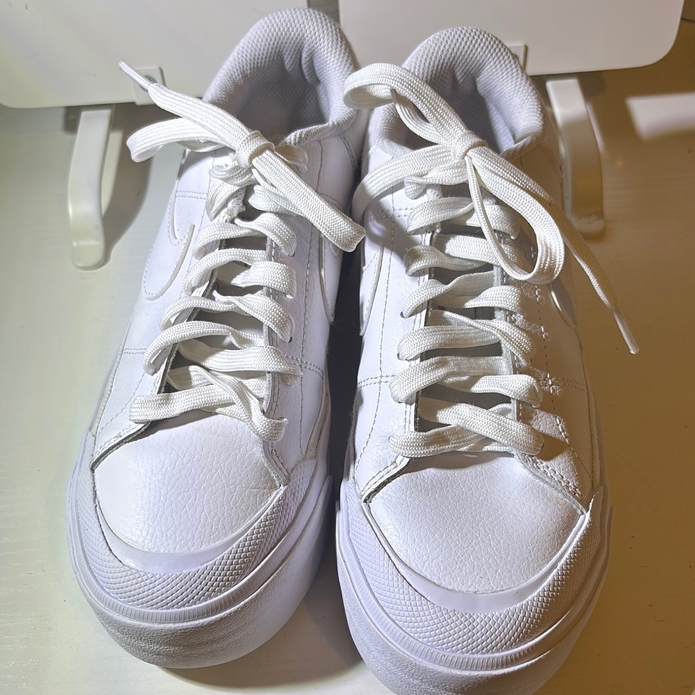 Nike Classic White Low-Tops - Picture 2 of 6